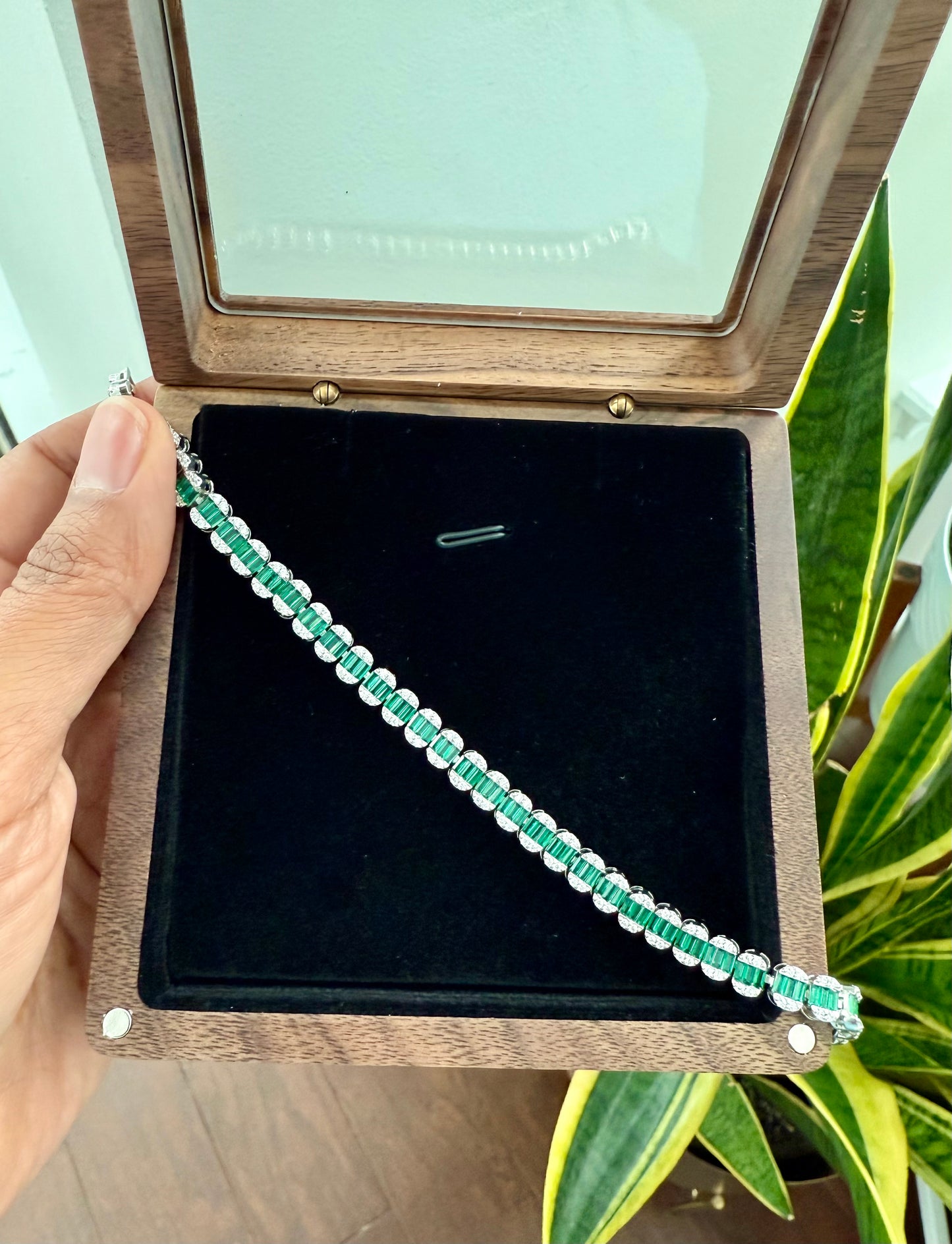 Saine Green Emerald and Diamond Bracelet