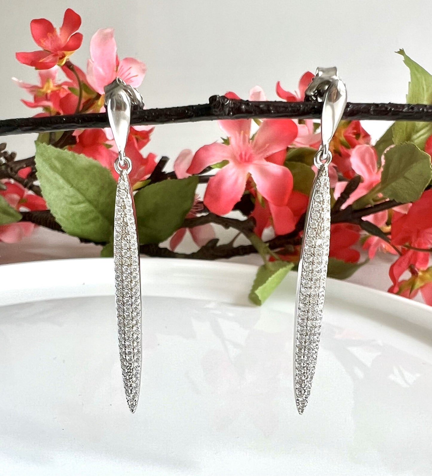 Needle pin Diamond Earrings