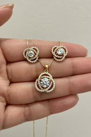 14K Gold Finish Intertwined Cluster Solitaire EIRA Pendant Set