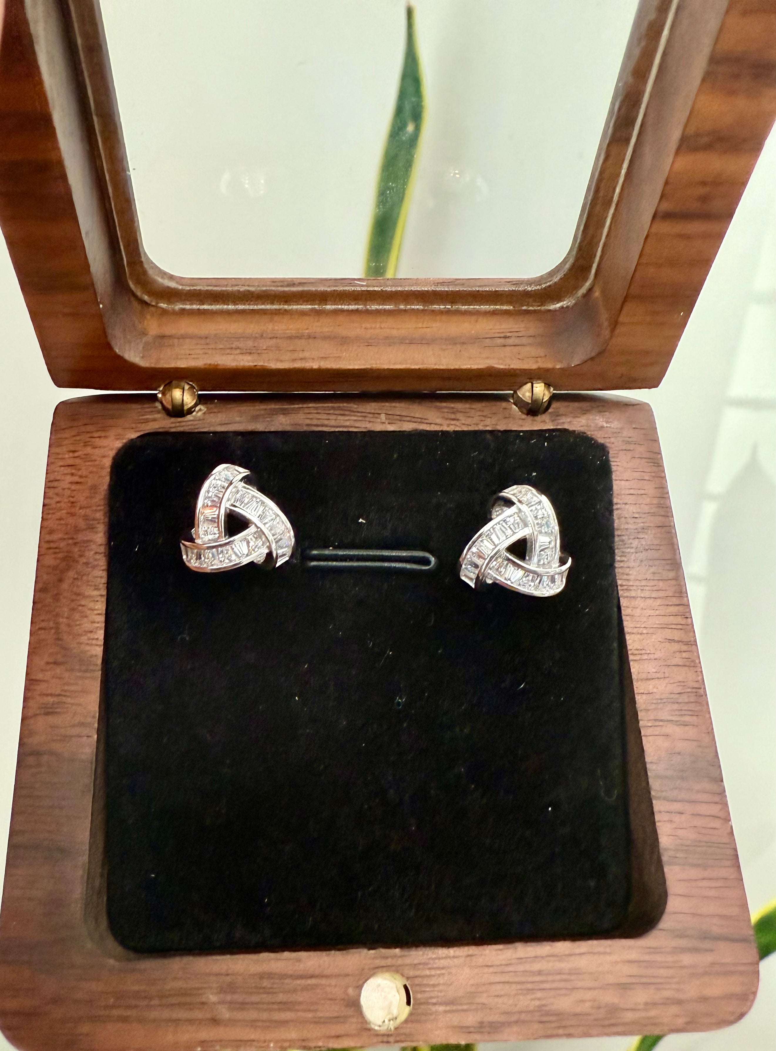 Eternal Trinity Studs on Pure 925 Silver