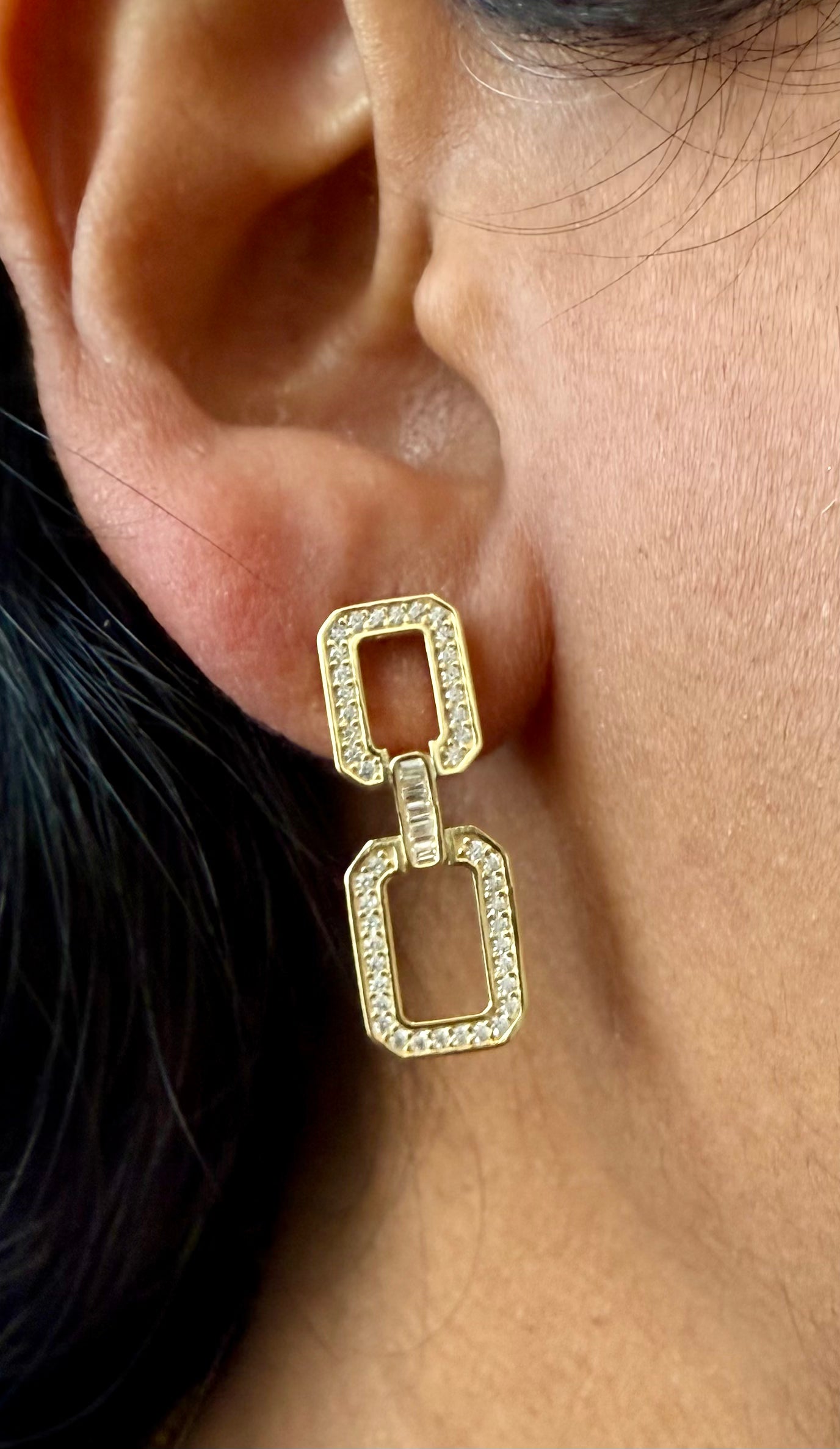 EMERA Baguette Style Diamond Earrings