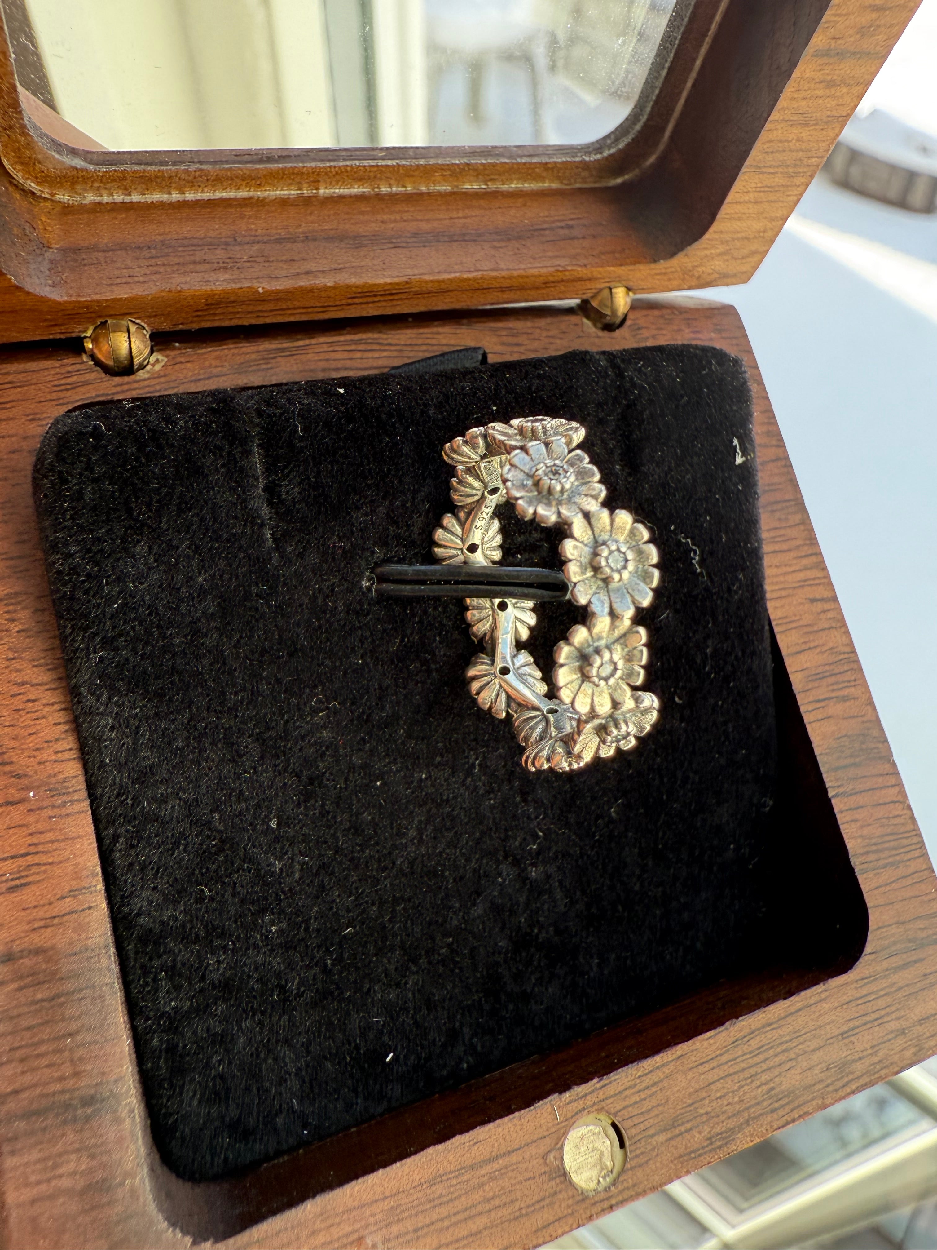 Luxury Brand Inspired Floral Ring on pure 925 Silver