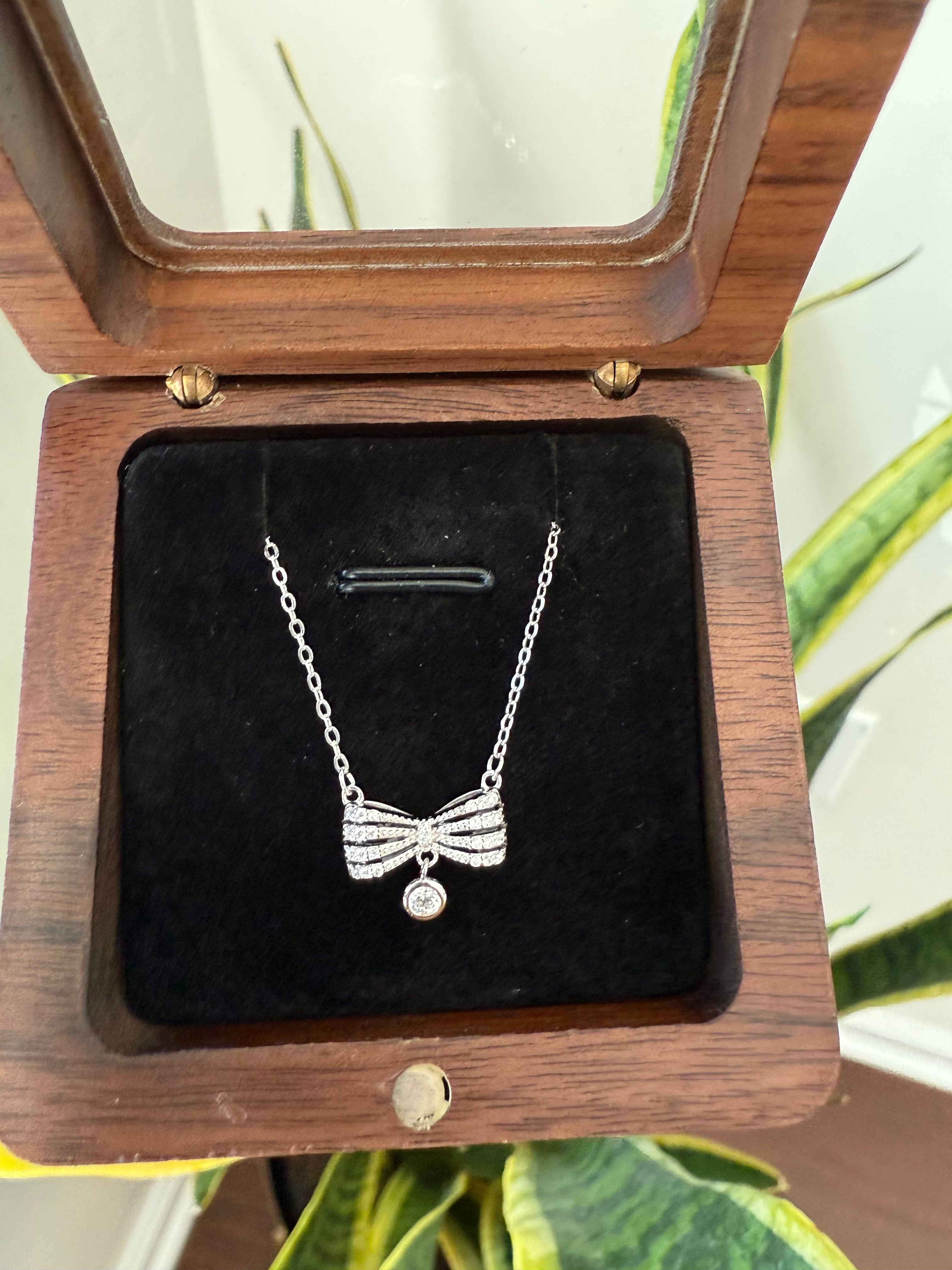 Bow Pendant on Pure 925 Silver