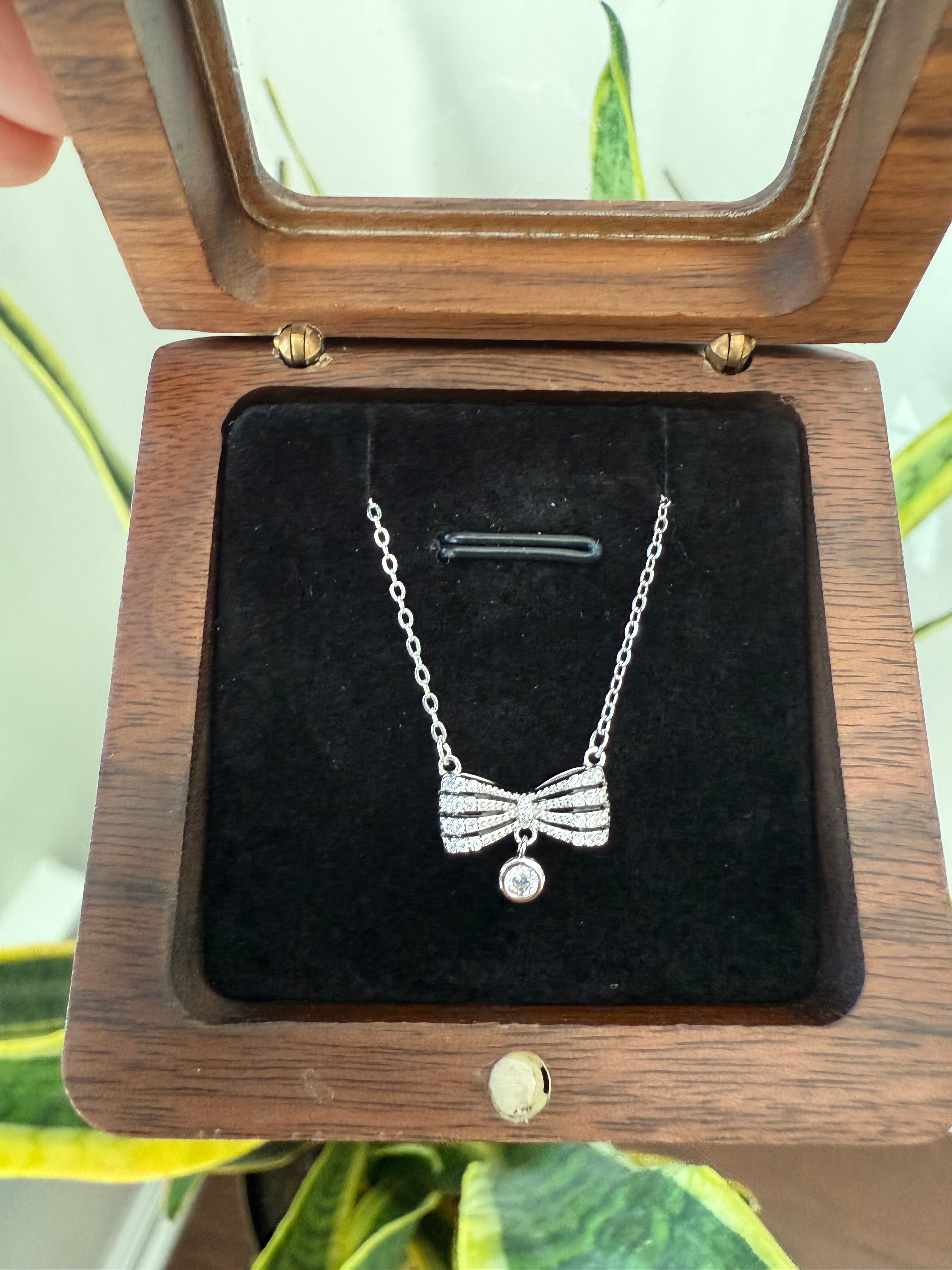 Bow Pendant on Pure 925 Silver