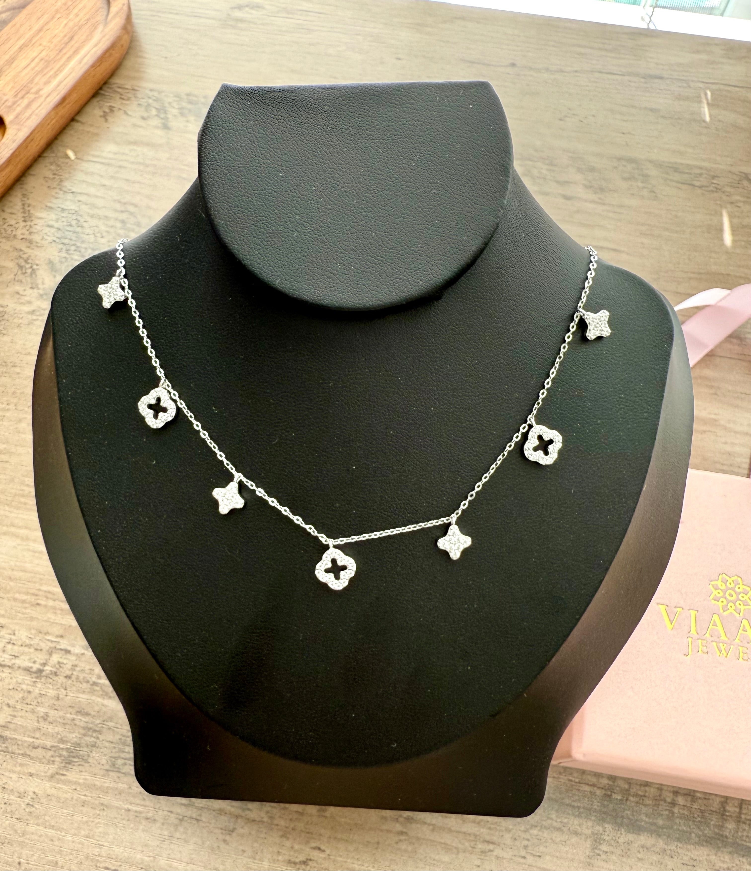 Taria 7 Cover Charms necklace