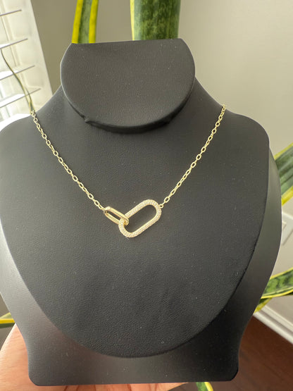 Zyrah Interlinked paperclip Pendant