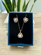 14K Gold Finish Intertwined Cluster Solitaire EIRA Pendant Set