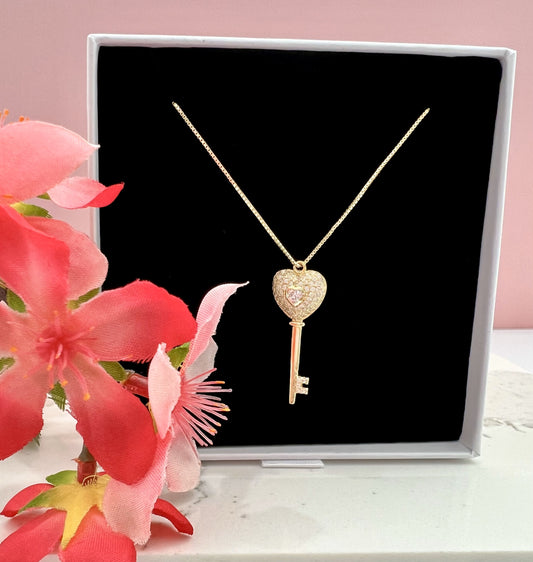 Gold Finish Big Diamond Studded Key to my Heart Pendant with Chain