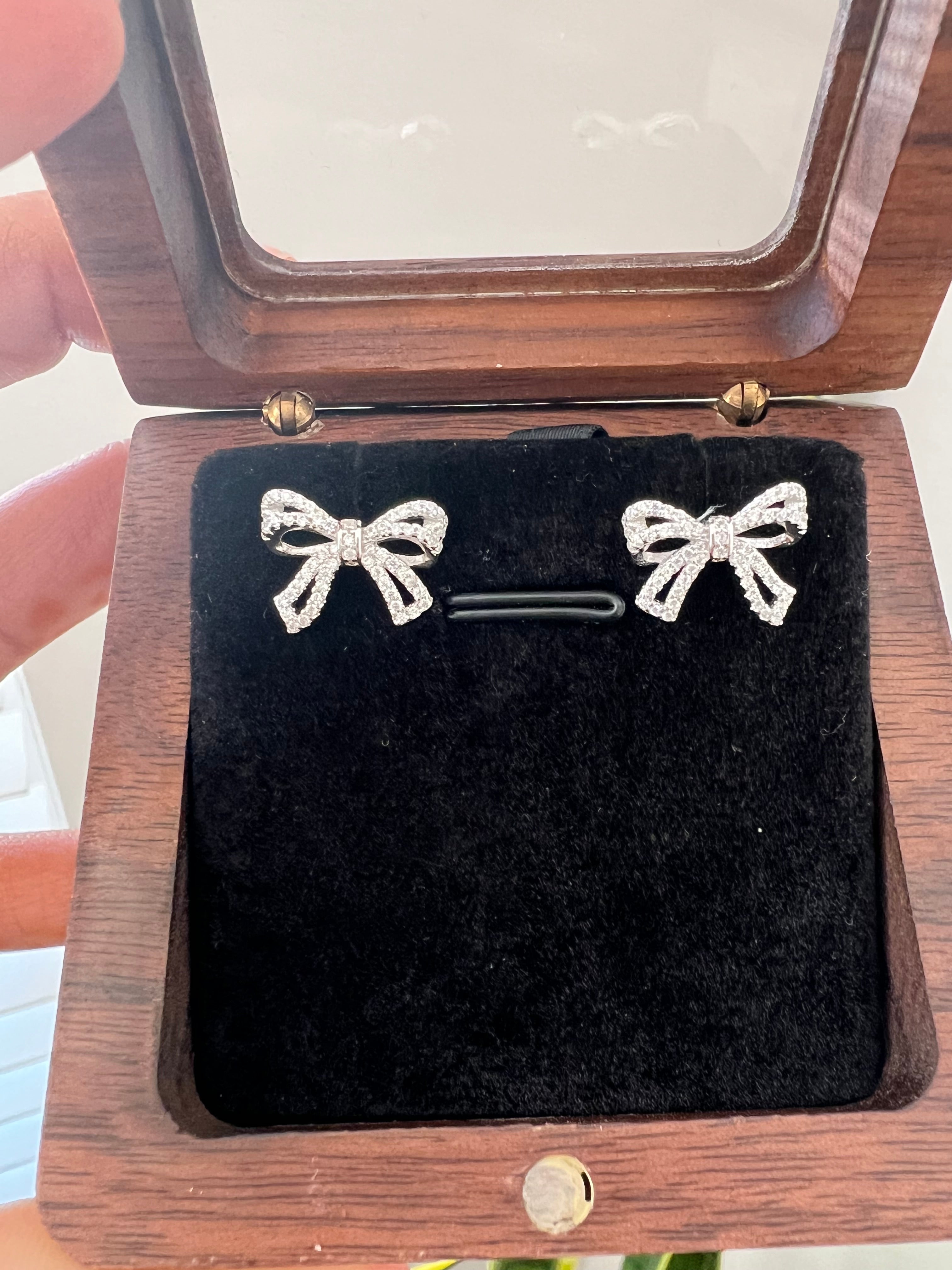 Bow Earring Studs on pure 925 Silver