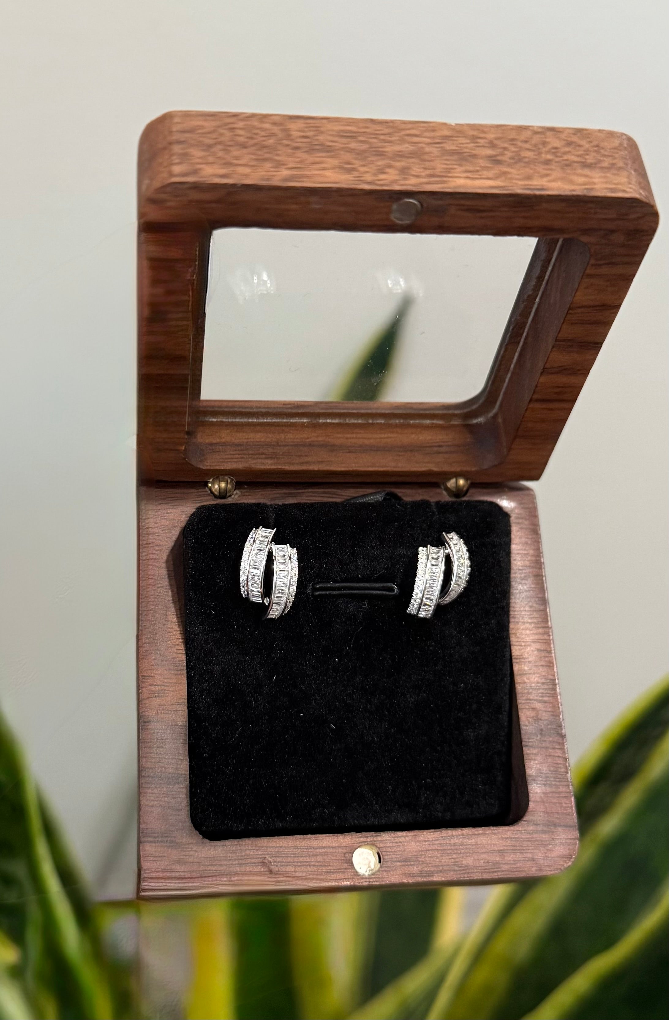 ZINAE Radiant Luxe Earrings on pure 925 Silver