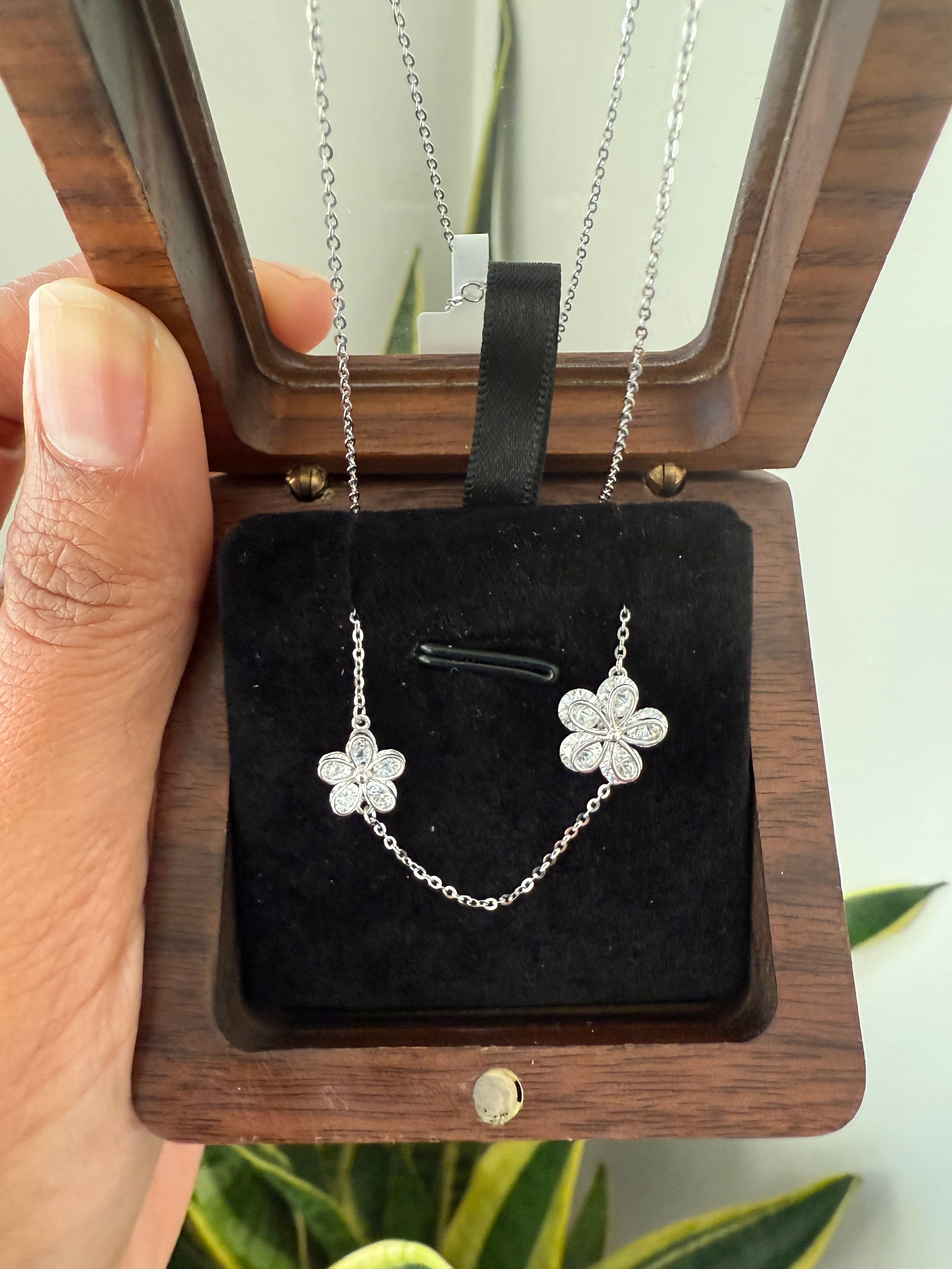 NIRA Spaced Flowers Necklace on pure 925 Silver