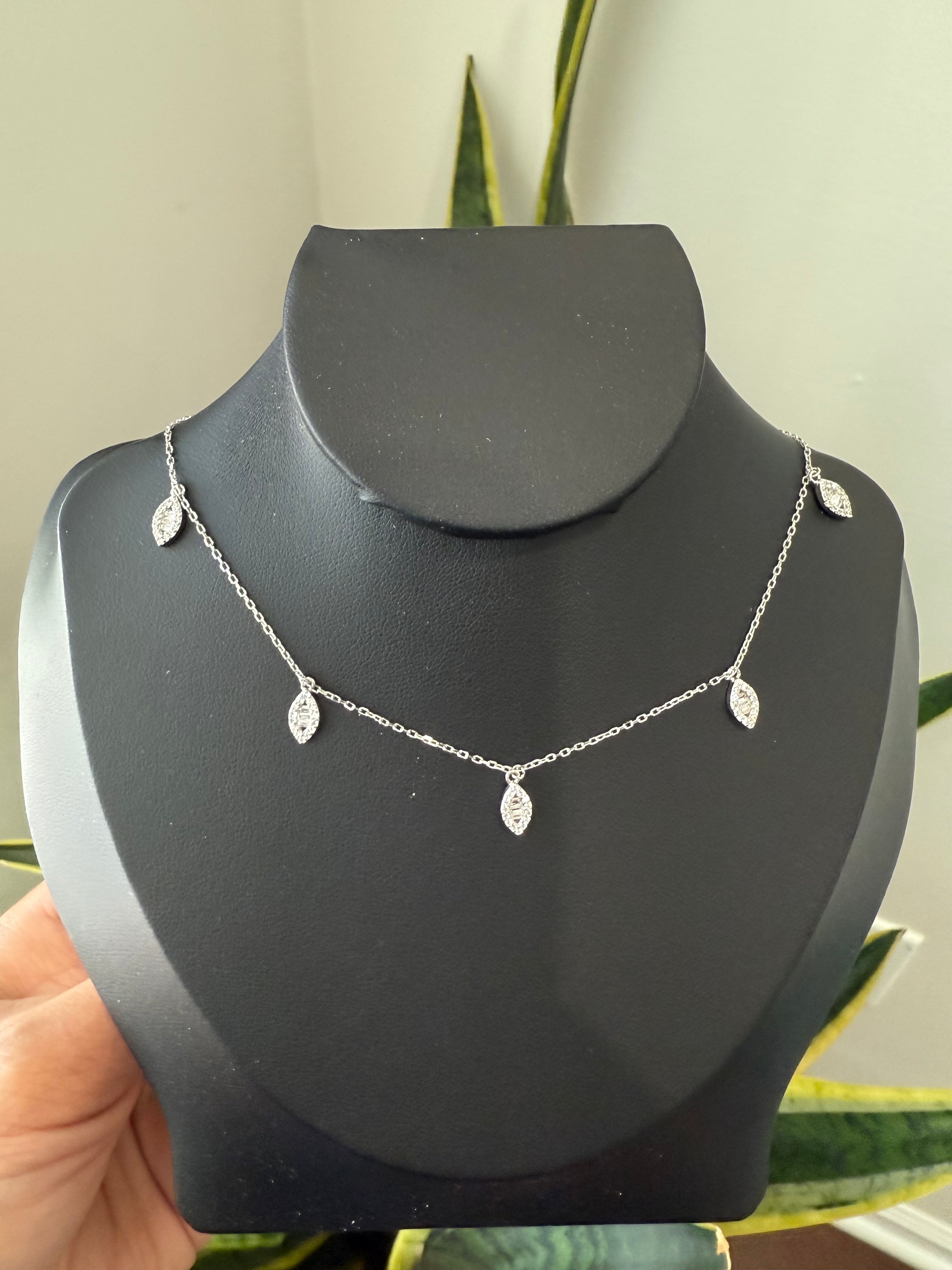 Charms Leaf Necklace on Pure 925 Silver