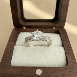 1.5 Carat Solitaire 2 Line Nomi Ring