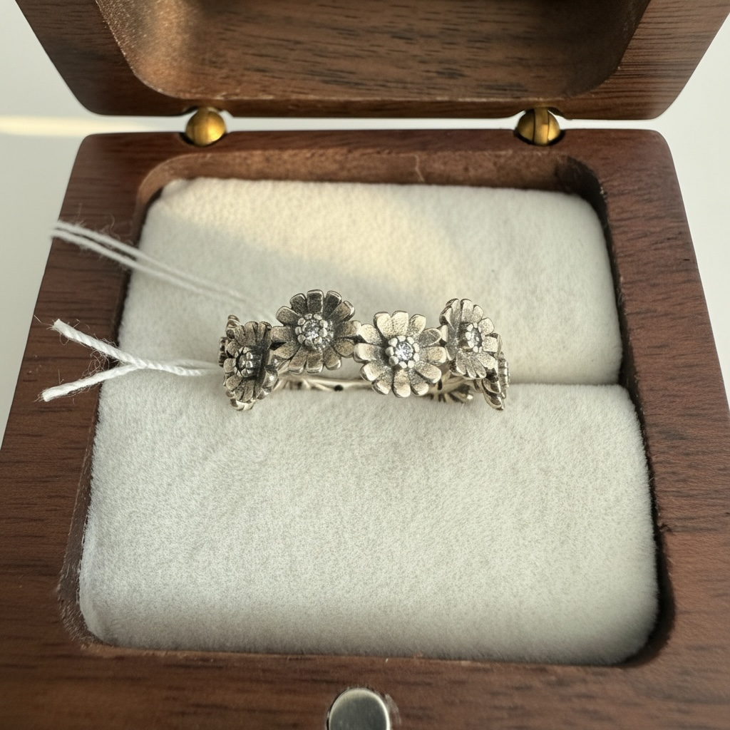 Luxury Brand Inspired Floral Ring on pure 925 Silver