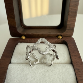 ALVA Adjustable Clover on pure 925 Silver in Silver Finish